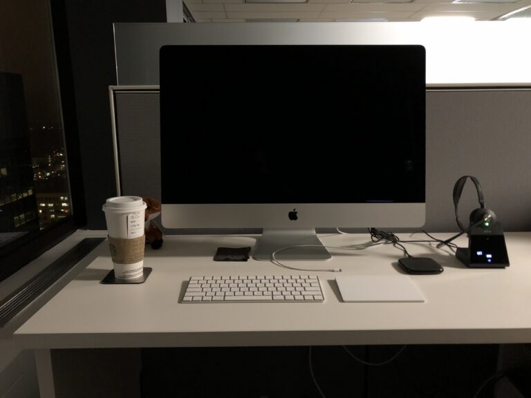 Desk — 2018-11-27 06:42