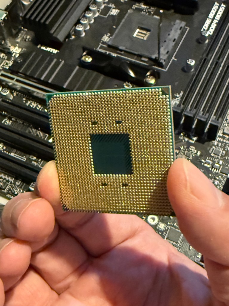 Ryzen 5 5500 — pin side